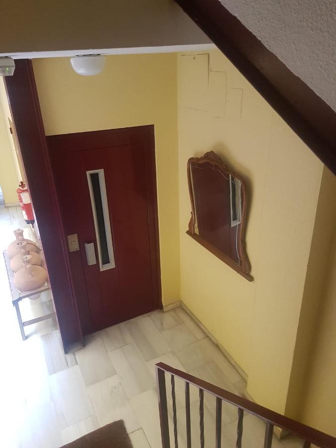 Apartament Centrico Y Luminoso Con 2 Dormitorios. A/c + Wifi